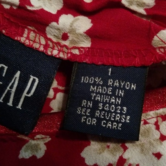 ❤️GAP Mini A-Line Flare Skirt Red Floral Size 1 … - Picture 4 of 9